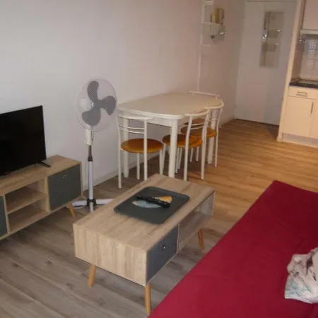 Apt Cosy Et Terrasse Σετ
